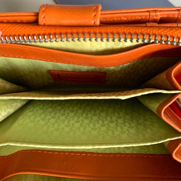 TOUS orange leather wallet - Brand NEW with box - Picture 5 of 9